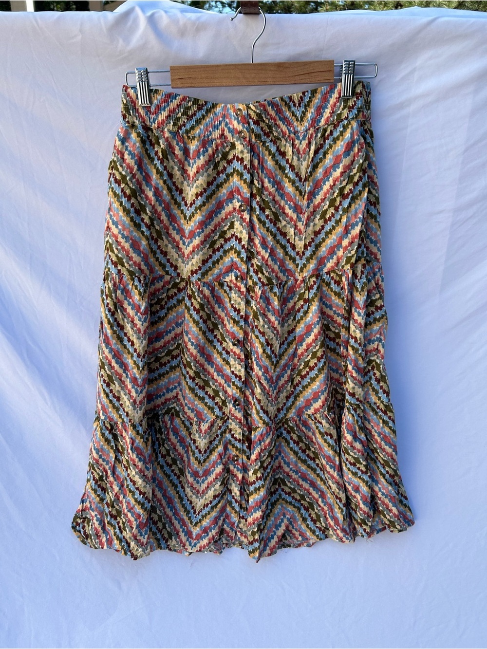 Multi-Color Chevron Tiered Midi Skirt with pockets size small rainbow 0128